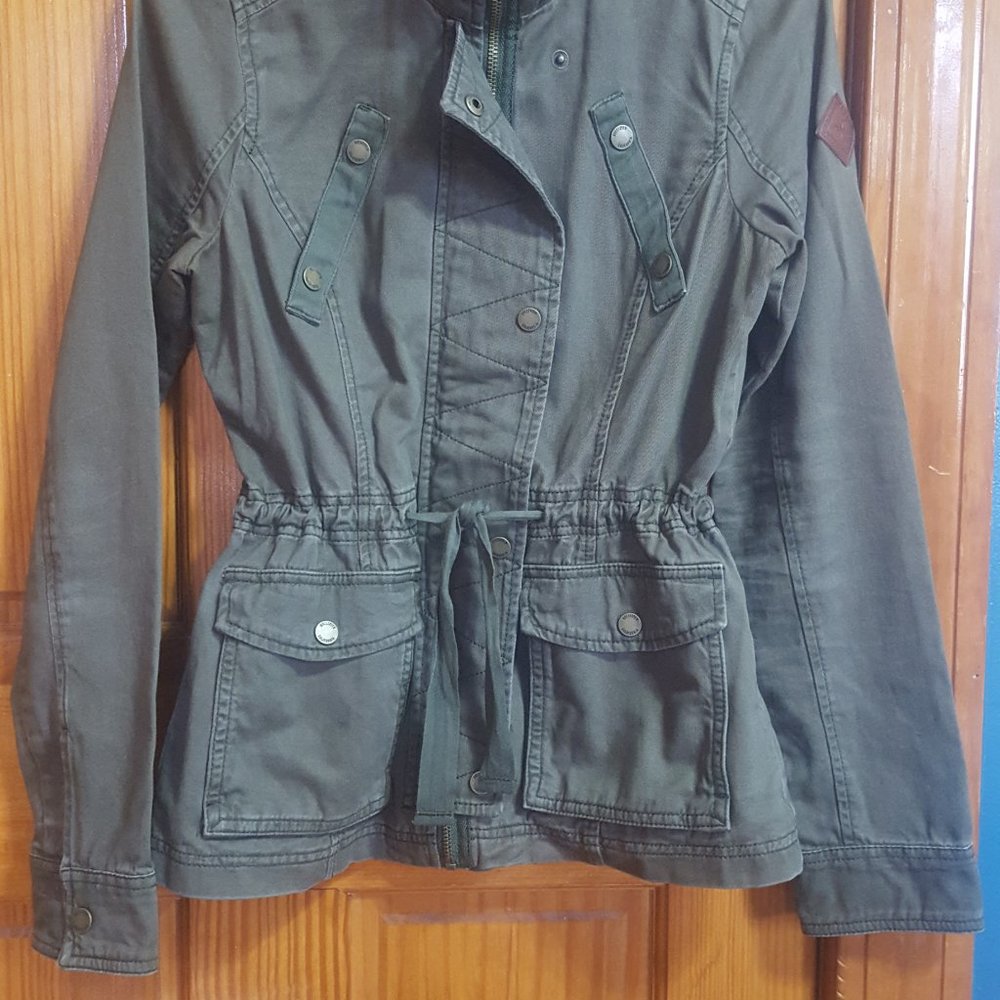 Hollister Utility Twill Cinched Waist Jacket - Picture 2 of 6